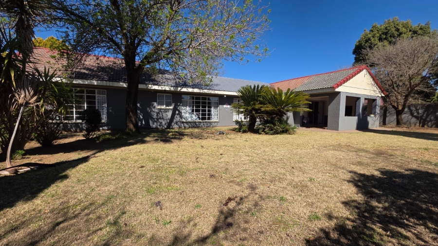 2 Bedroom Property for Sale in Flamwood North West